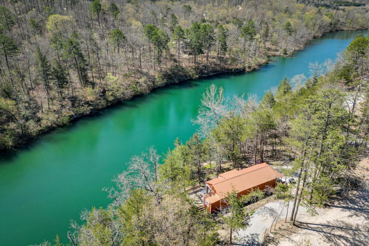 Cliffside Eureka Springs Cabin With Beaver Lake View Exterior photo